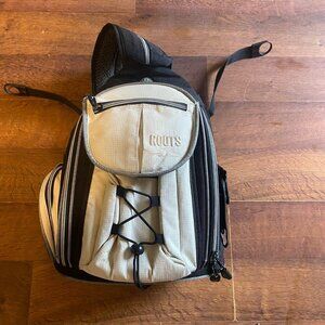Roots 1973 Athletics Men's Color-Block Backpack Zipper Closure Buckle Strap